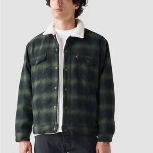 Levi's Men’s Faux Shearling Trucker Jacket - Scottie Plaid (NEW, UNWORN W/ TAGS)
